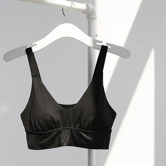 OFFLINE By Aerie Real Me Ballet Back Sports Bra - Picture 3 of 11